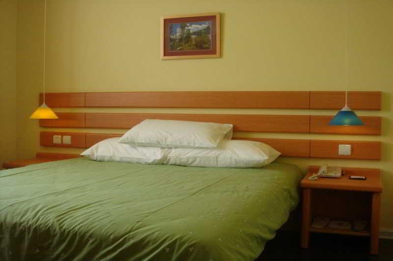 Home Inn Tianjin Weijin Road Tianjin University Exterior foto