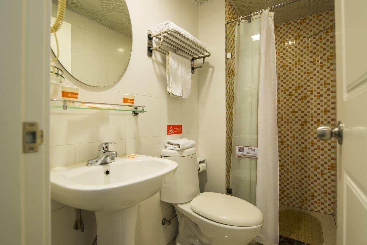 Home Inn Tianjin Weijin Road Tianjin University Exterior foto